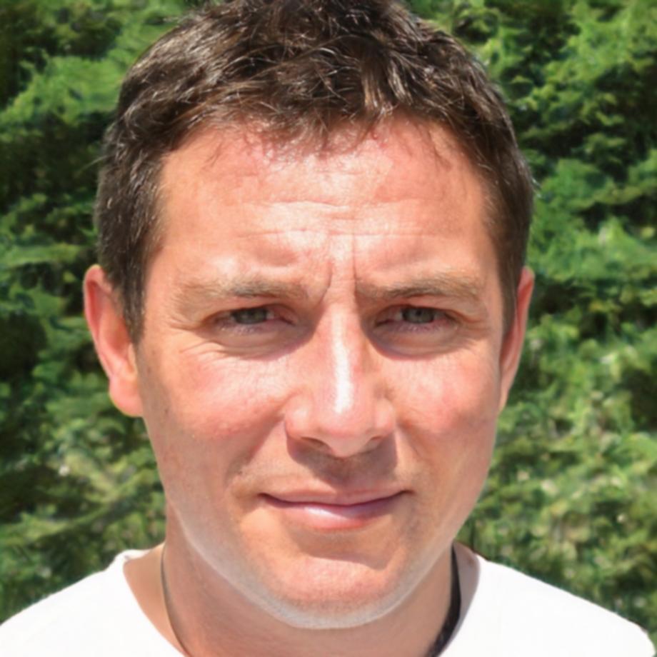 Dr. Martin Schneider Programmleiter